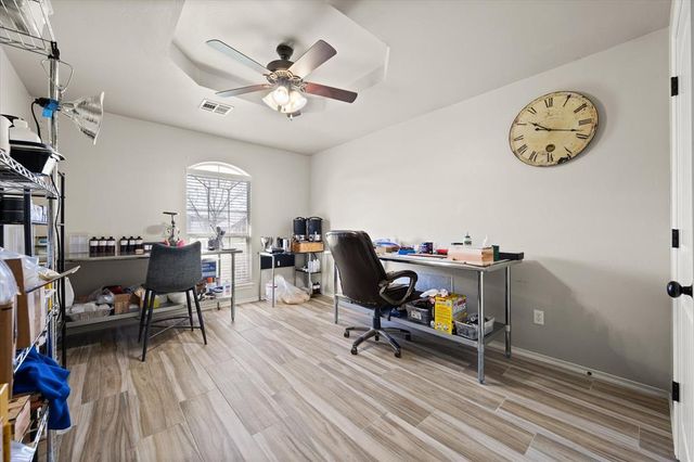 1560 Saddlecloth Trail, Guthrie, OK 73044