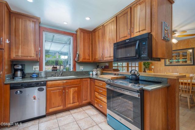 7840 Vicky Avenue, West Hills, CA 91304