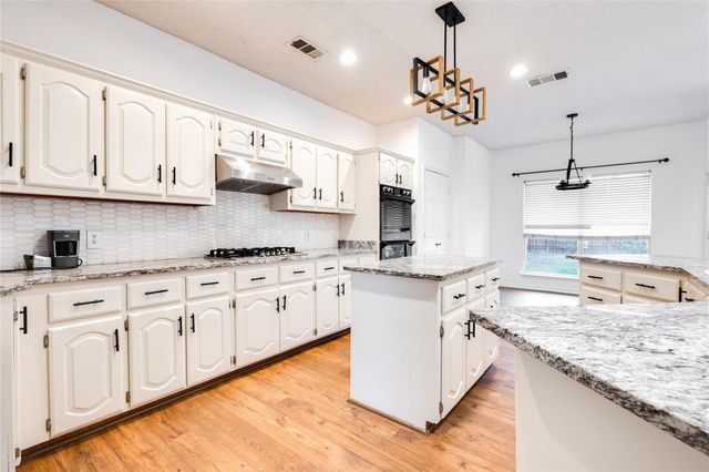 1613 Hightimber Lane, Wylie, TX 75098