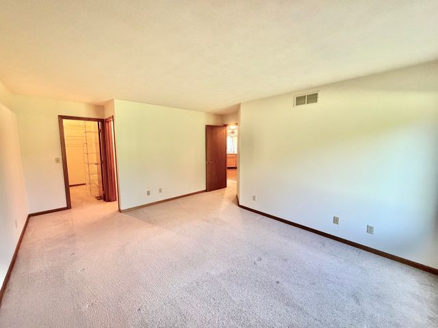 4155 Split Leaf Drive, Loves Park, IL 61111