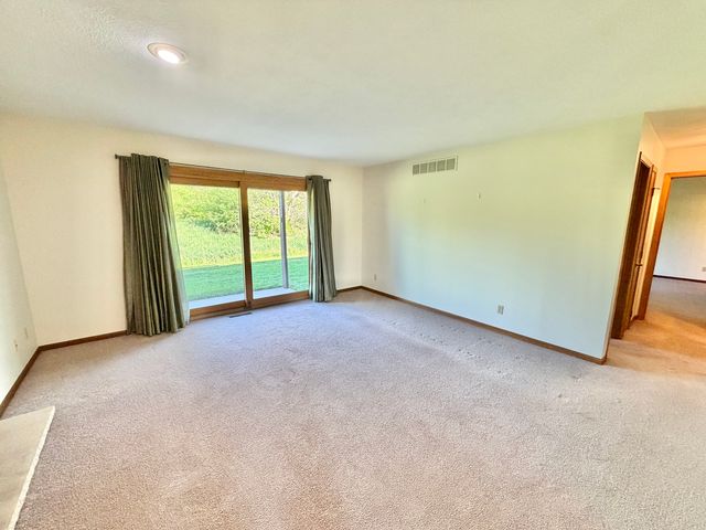 4155 Split Leaf Drive, Loves Park, IL 61111