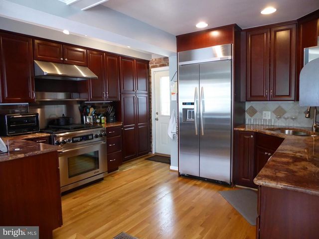 323 S ADAMS ST, Arlington, VA 22204