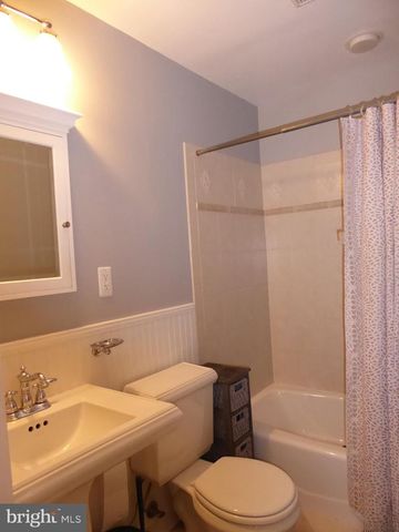 323 S ADAMS ST, Arlington, VA 22204