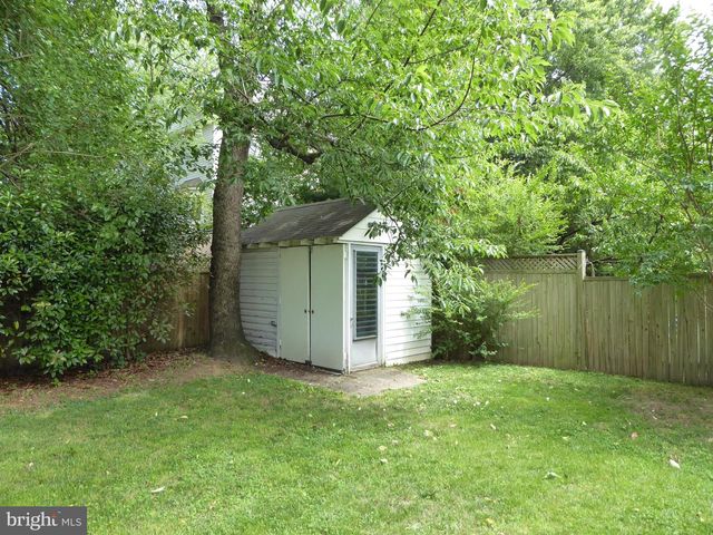 323 S ADAMS ST, Arlington, VA 22204