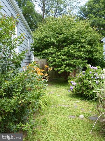 323 S ADAMS ST, Arlington, VA 22204
