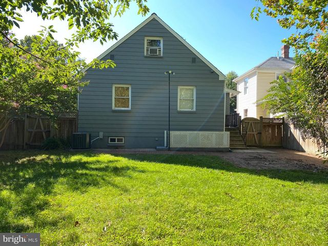 323 S ADAMS ST, Arlington, VA 22204