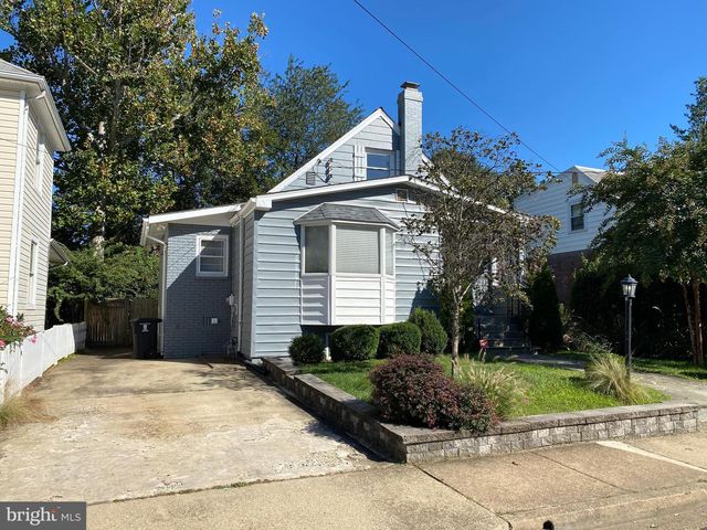 323 S ADAMS ST, Arlington, VA 22204