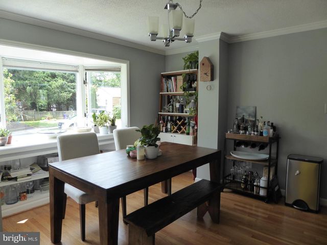 323 S ADAMS ST, Arlington, VA 22204