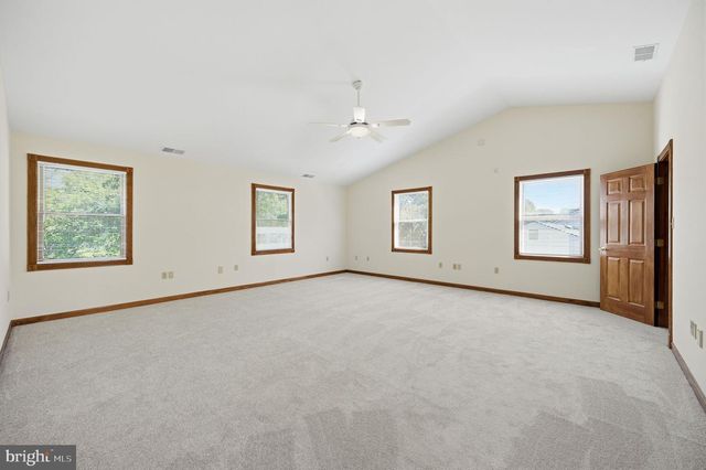 8905 TUDOR LN, Manassas, VA 20110