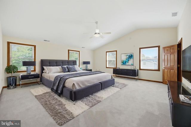 8905 TUDOR LN, Manassas, VA 20110