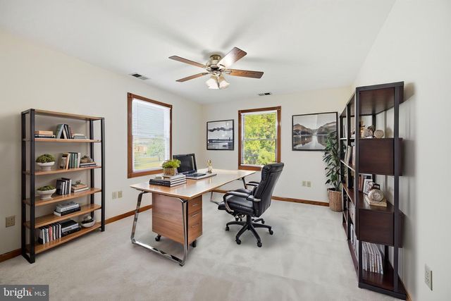 8905 TUDOR LN, Manassas, VA 20110