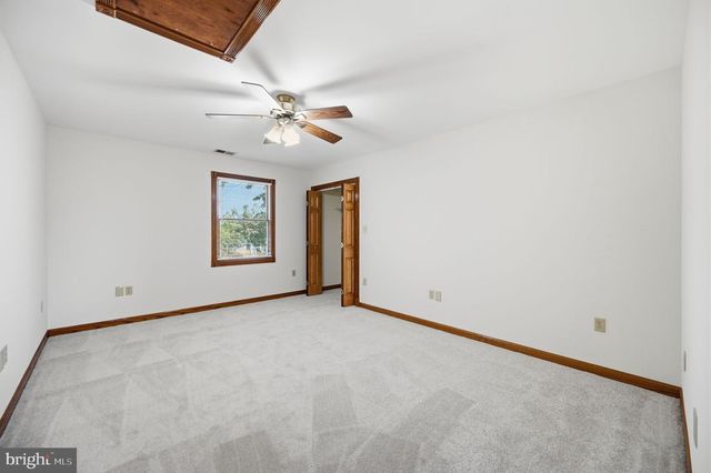 8905 TUDOR LN, Manassas, VA 20110