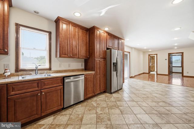 8905 TUDOR LN, Manassas, VA 20110