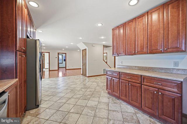 8905 TUDOR LN, Manassas, VA 20110