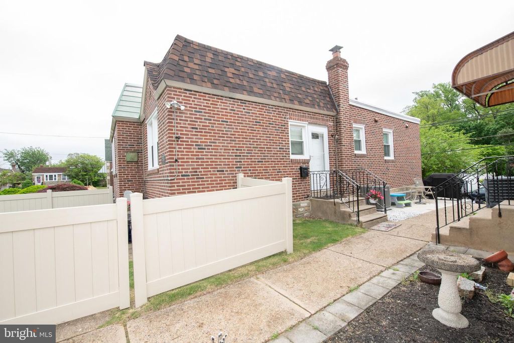 7933 LISTER STREET, Philadelphia, PA 19152