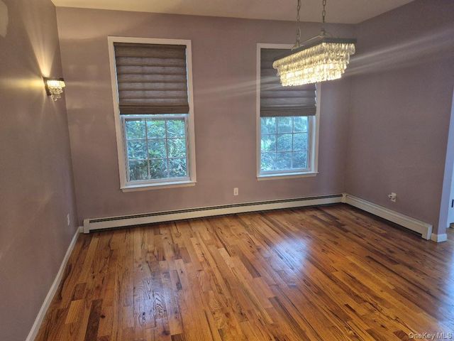 11 Ryan Court, Bohemia, NY 11716
