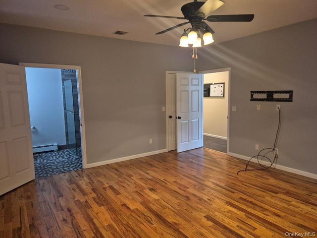 11 Ryan Court, Bohemia, NY 11716