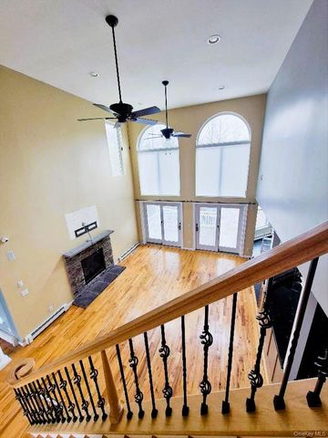 11 Ryan Court, Bohemia, NY 11716