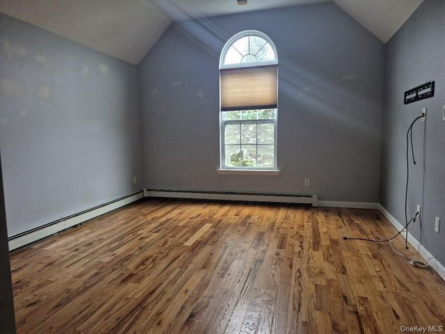 11 Ryan Court, Bohemia, NY 11716