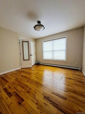 11 Ryan Court, Bohemia, NY 11716