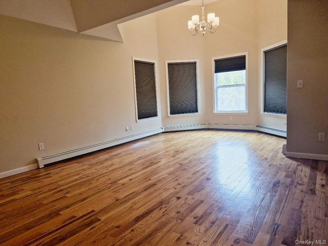 11 Ryan Court, Bohemia, NY 11716