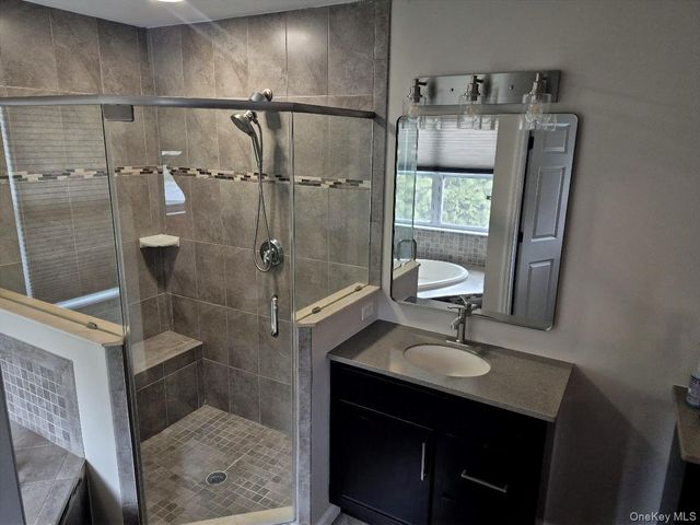 11 Ryan Court, Bohemia, NY 11716