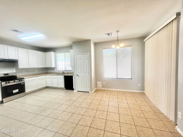 5238 W Cochise Drive, Glendale, AZ 85302