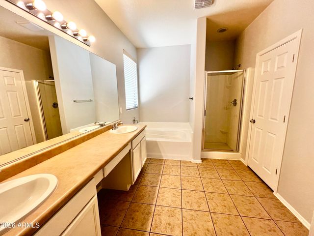 5238 W Cochise Drive, Glendale, AZ 85302