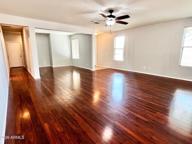 5238 W Cochise Drive, Glendale, AZ 85302