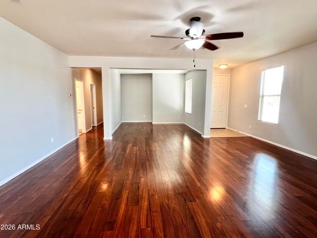 5238 W Cochise Drive, Glendale, AZ 85302