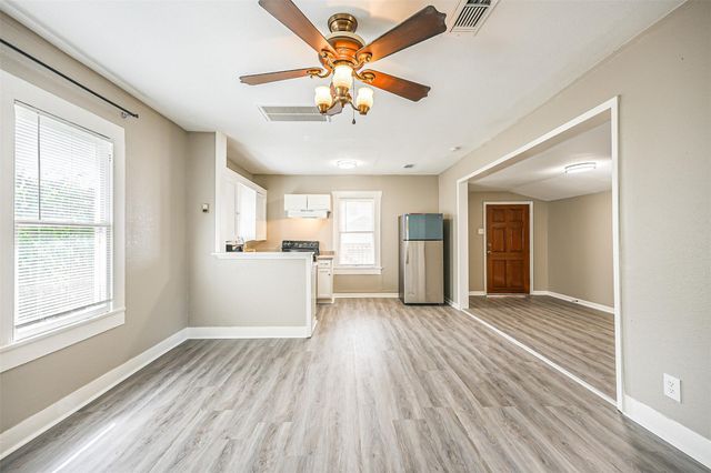 216 Redan Street 5, Houston, TX 77009