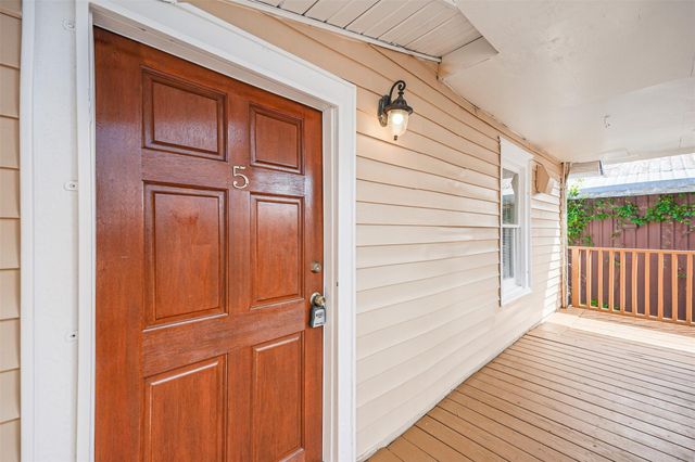 216 Redan Street 5, Houston, TX 77009