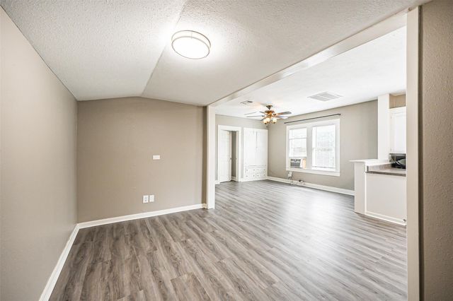 216 Redan Street 5, Houston, TX 77009
