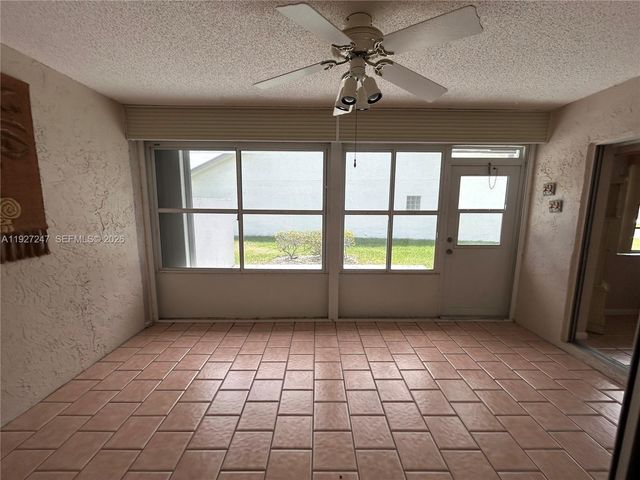 5275 Tiffany Anne Cir, West Palm Beach, FL 33417
