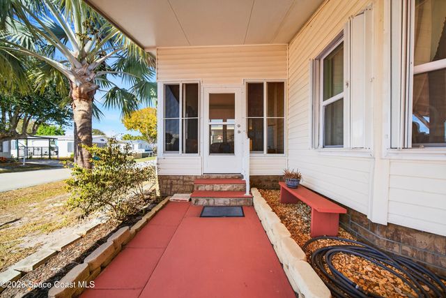 7645 Chasta Road, Micco, FL 32976