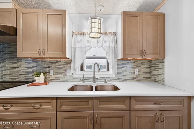 7645 Chasta Road, Micco, FL 32976