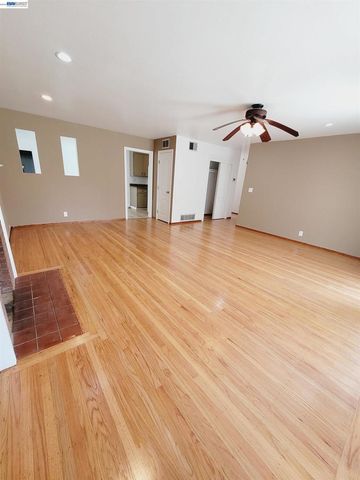 15781 Via Teresa, San Lorenzo, CA 94580