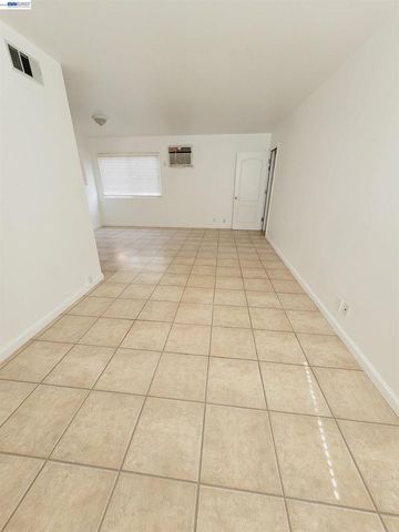 15781 Via Teresa, San Lorenzo, CA 94580