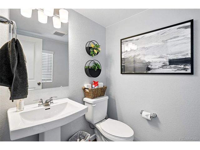 327 N Bently St, Watkins, CO 80137