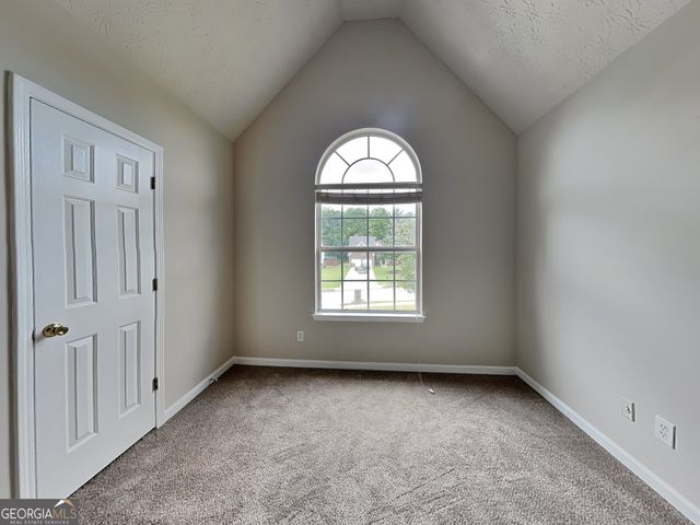 109 Barrington Parkway, Stockbridge, GA 30281