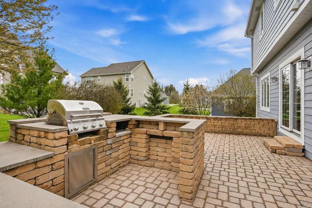 8618 117th STREET, Milwaukee, WI 53224