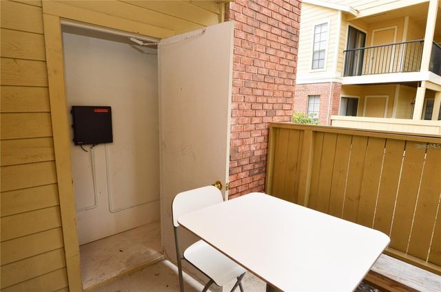 8718 MALLARD RESERVE DRIVE 104, Tampa, FL 33614