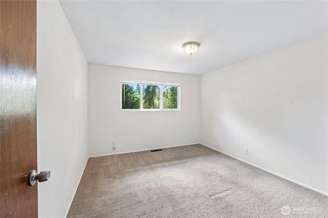 1033 151st Avenue SE, Bellevue, WA 98007