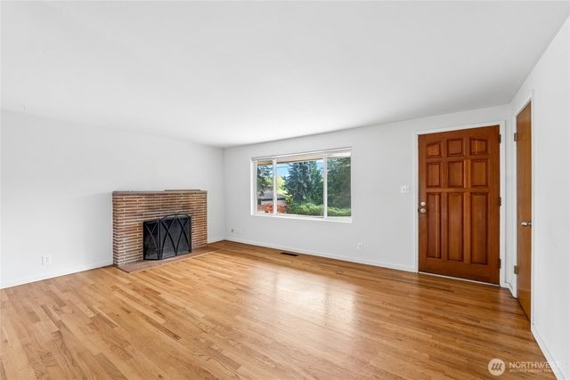 1033 151st Avenue SE, Bellevue, WA 98007