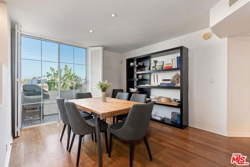 10608 Wilkins Avenue 303, Los Angeles, CA 90024 — photo 3