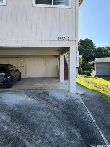 1553 Haku Street A, Honolulu, HI 96819