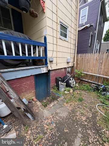 401 CALVIN AVE, Baltimore, MD 21218