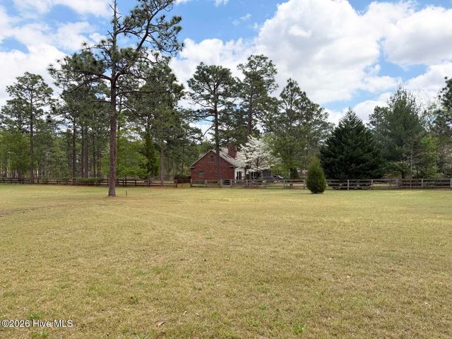 449 Rose Ridge Road, Aberdeen, NC 28315