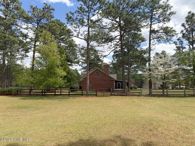 449 Rose Ridge Road, Aberdeen, NC 28315