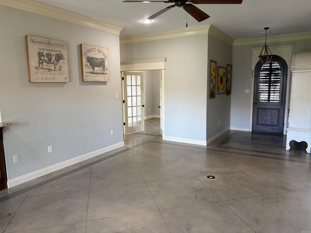 230 Chapel Creek, Conway, AR 72034
